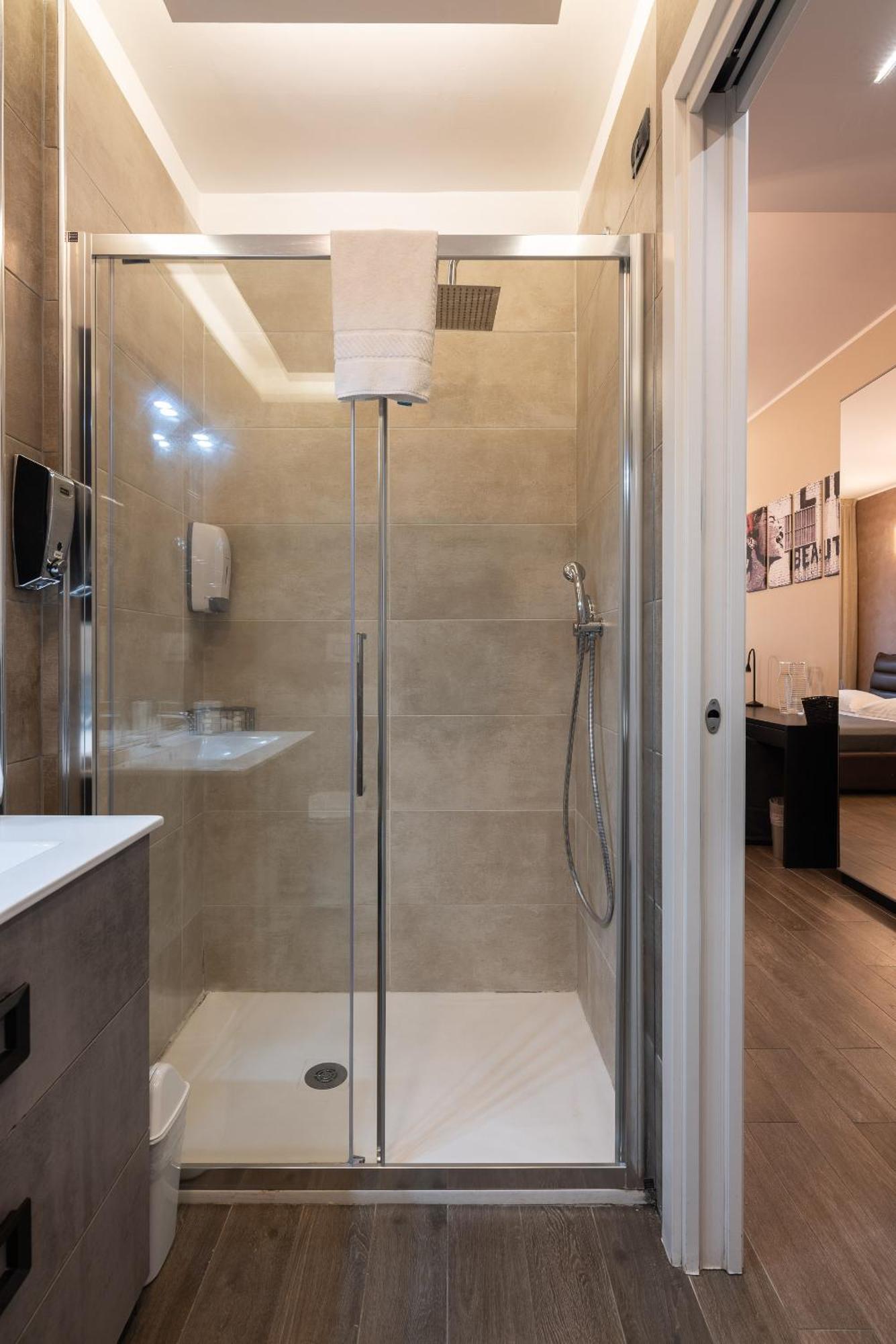 Double L Luxury Suite Milan Exterior photo